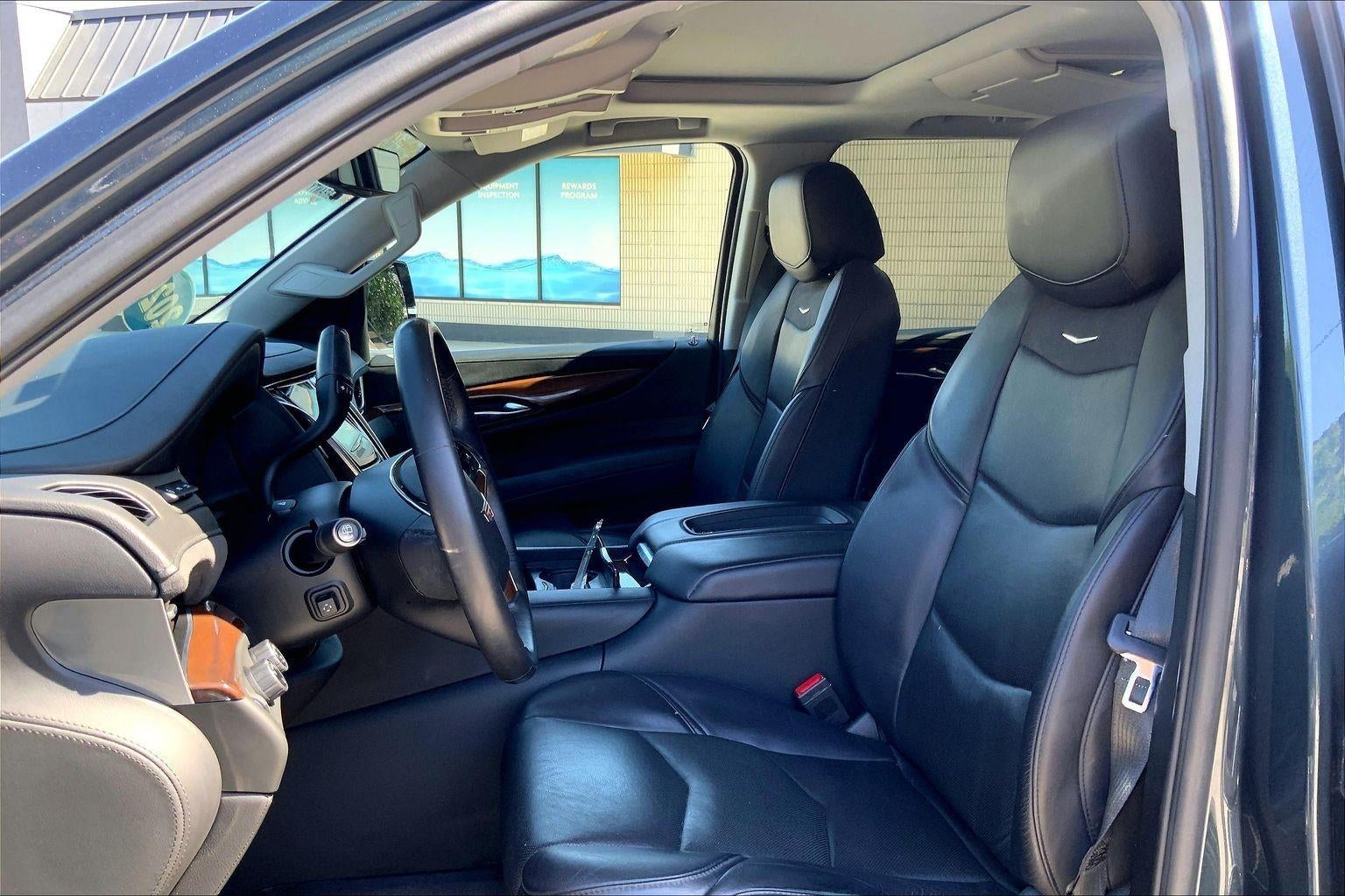 2020 Cadillac Escalade Premium Luxury