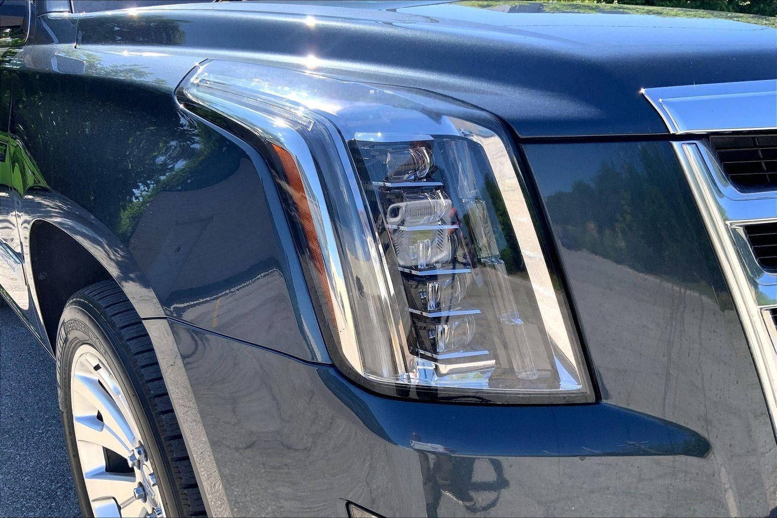 2020 Cadillac Escalade Premium Luxury