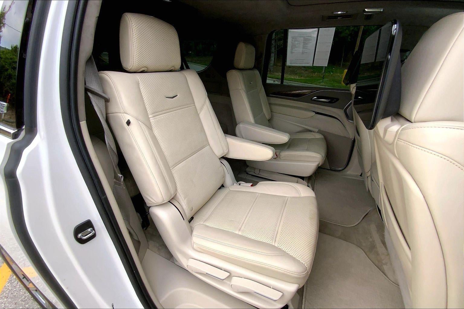 2022 Cadillac Escalade ESV Premium Luxury Platinum