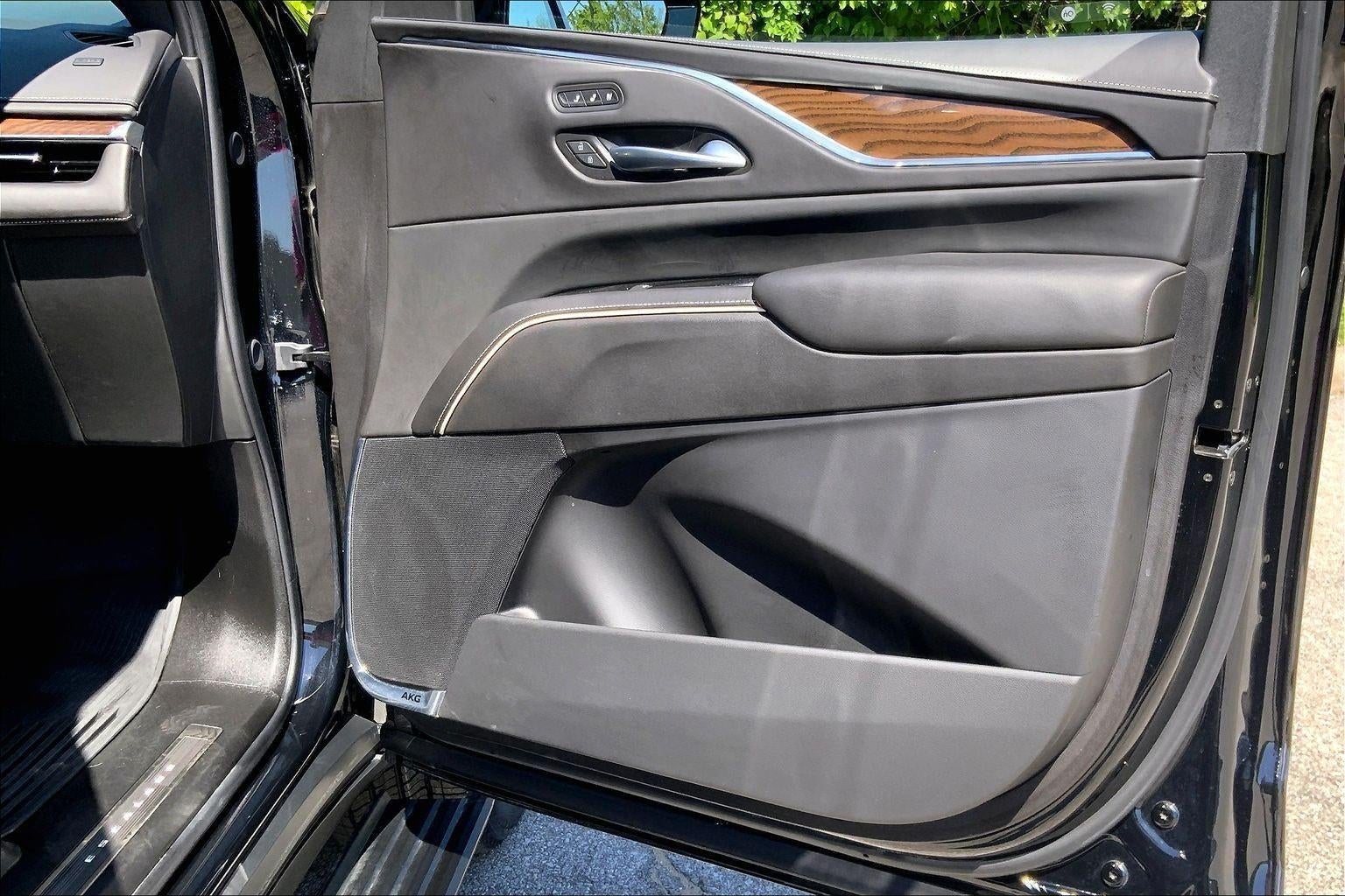 2024 Cadillac Escalade ESV Sport Platinum