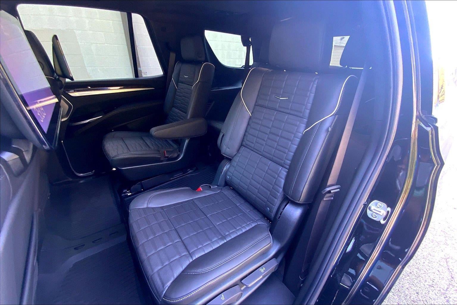 2027 Cadillac Escalade 4WD Platinum Sport