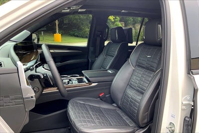 2025 Cadillac Escalade Sport Platinum
