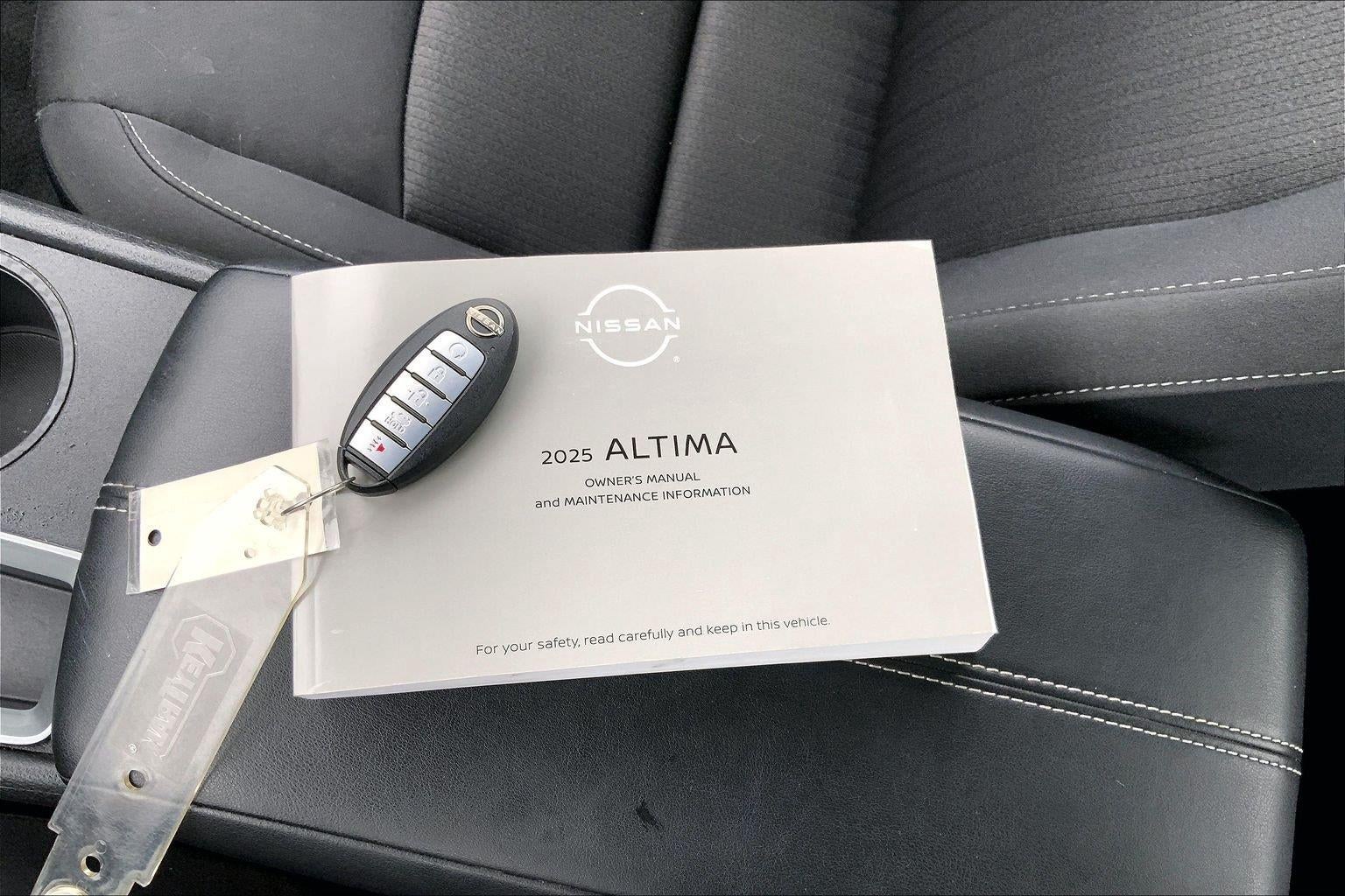 2025 Nissan Altima SV