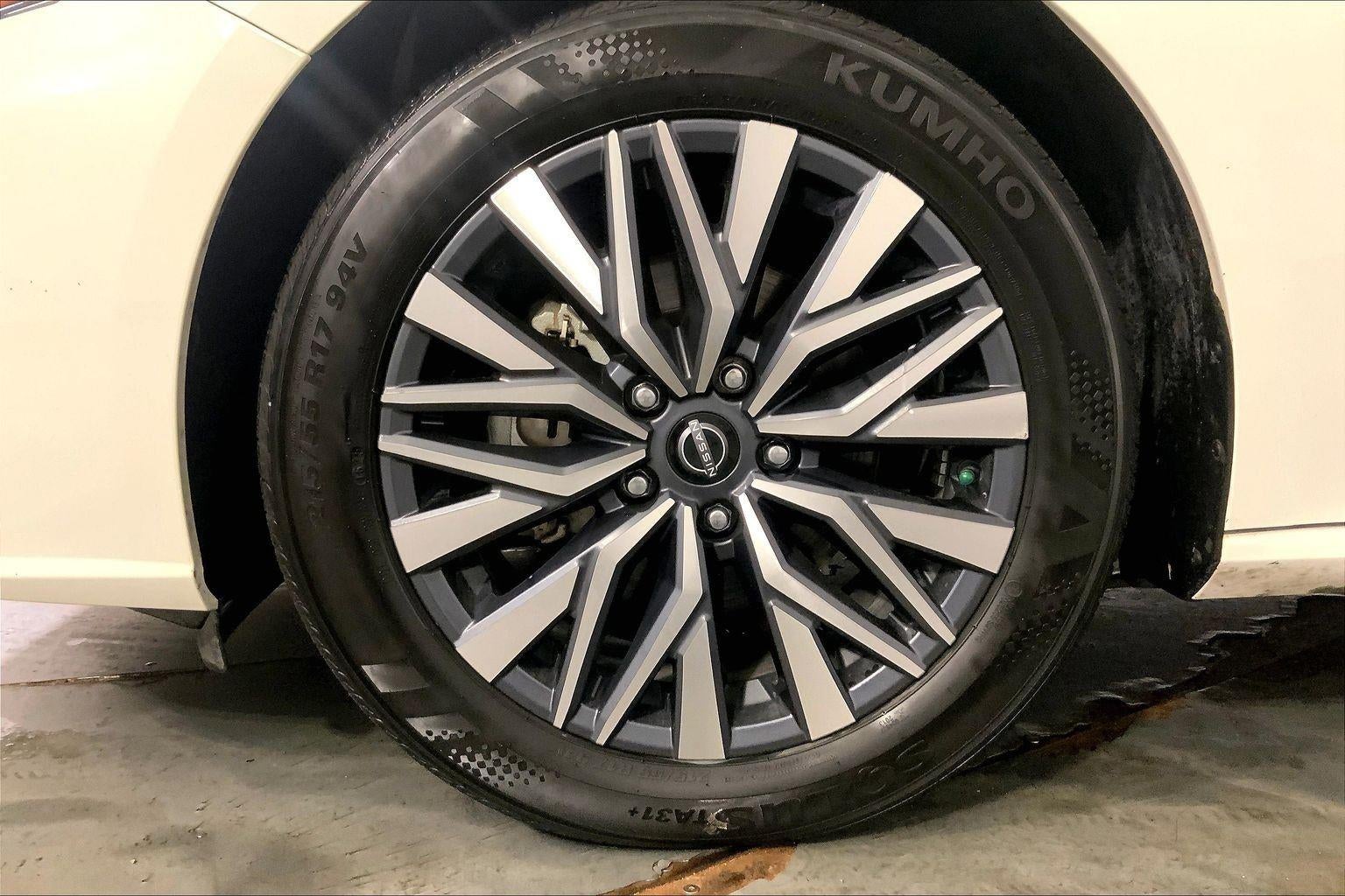2025 Nissan Altima SV