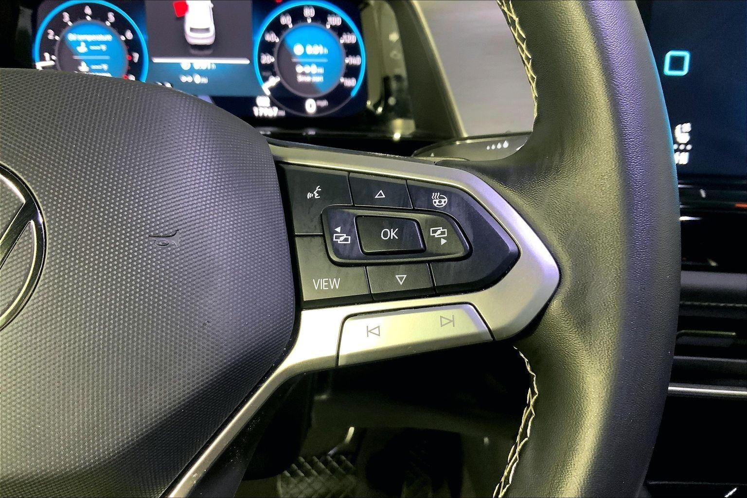 2025 Volkswagen Atlas Cross Sport 2.0T SE w/Technology
