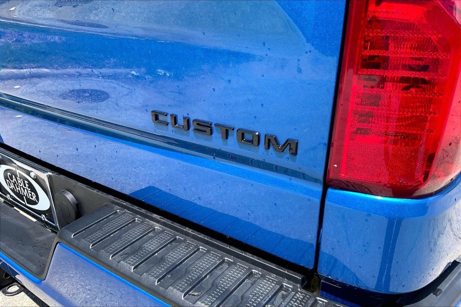 2022 Chevrolet Silverado 1500 Custom