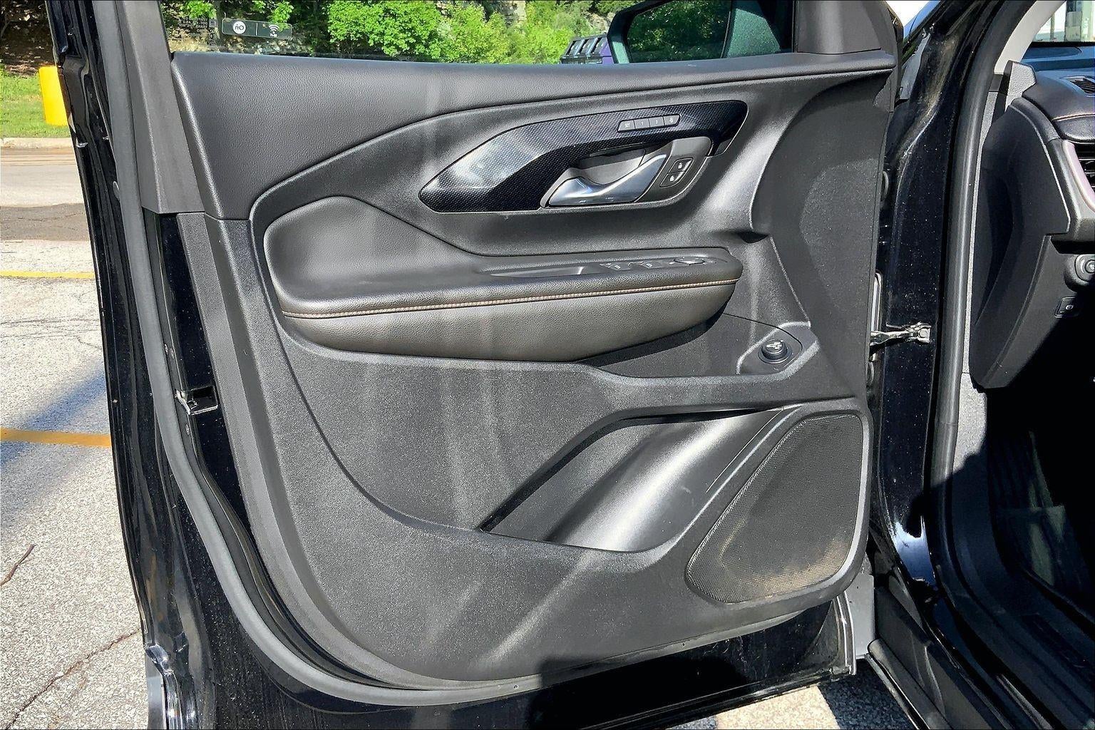 2023 GMC Terrain AT4