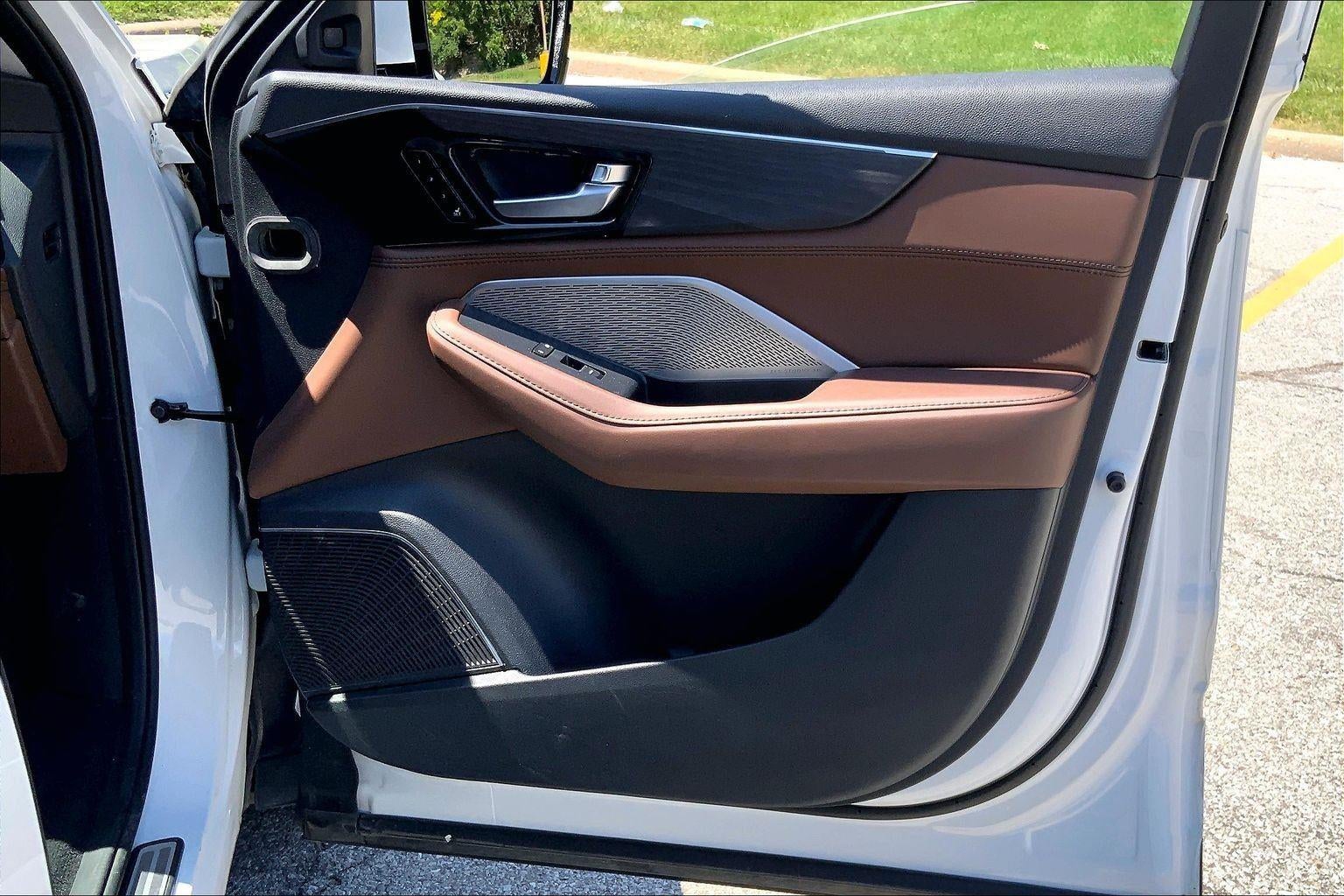 2022 Acura MDX w/Advance Package