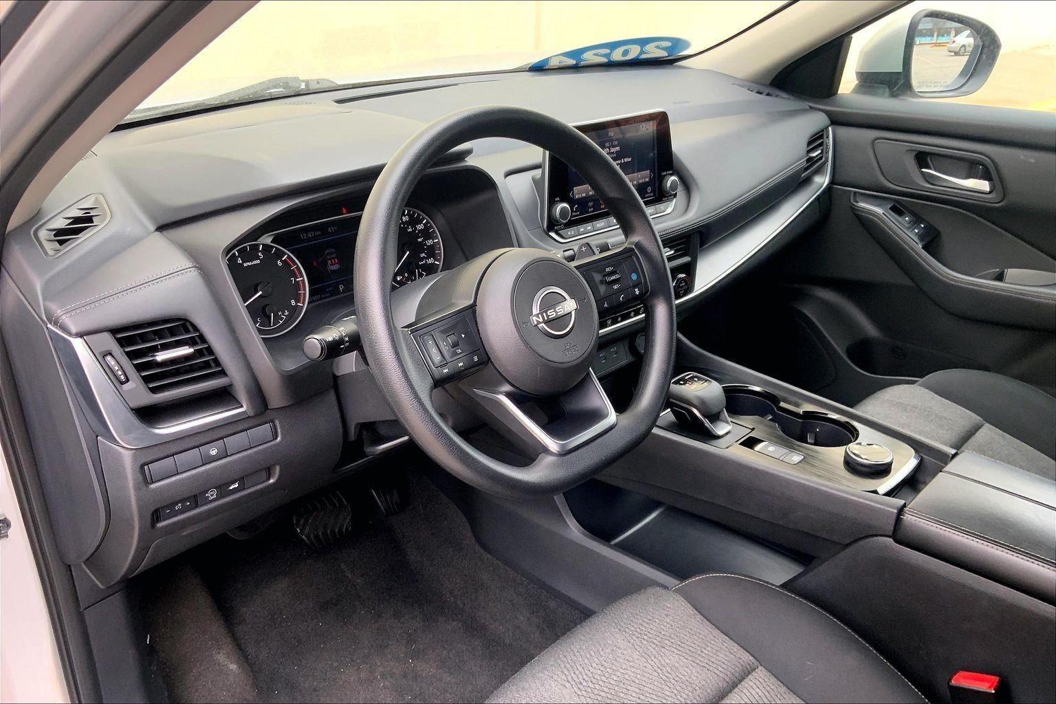 2024 Nissan Rogue SV