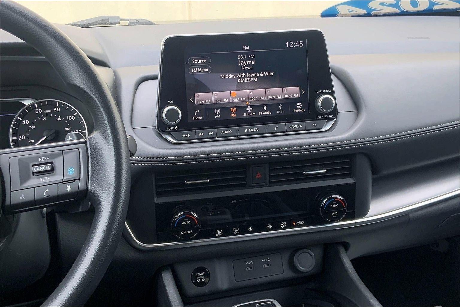 2024 Nissan Rogue SV