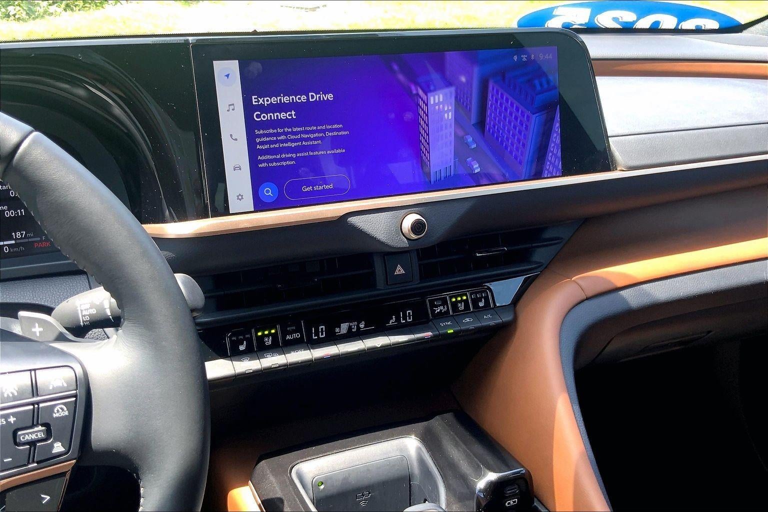 2025 Toyota Crown Signia XLE