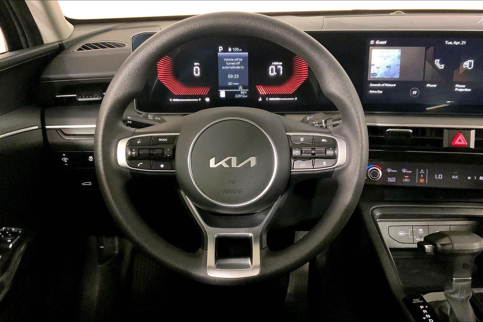 2025 Kia K5 LXS