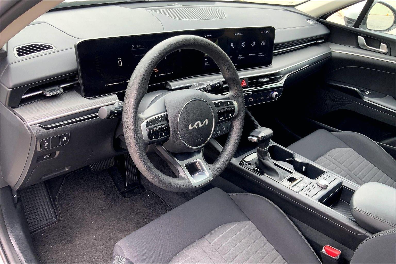 2025 Kia K5 LXS