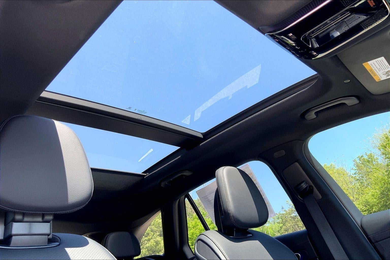 2025 Mercedes-Benz GLC GLC 300