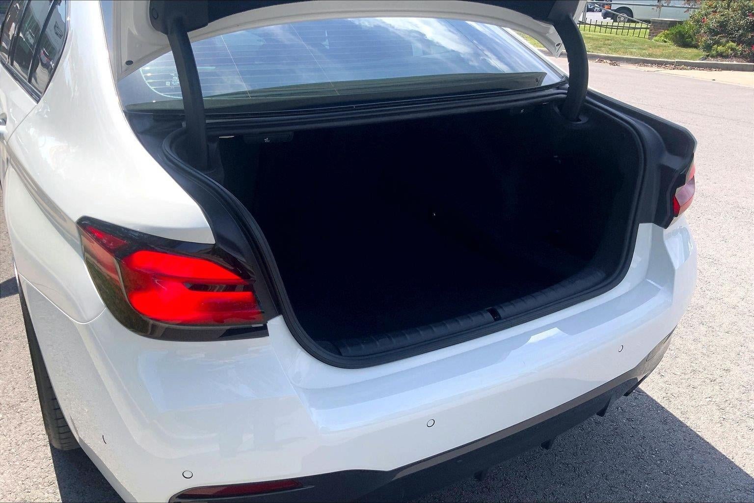 2023 BMW 5 Series M550i xDrive