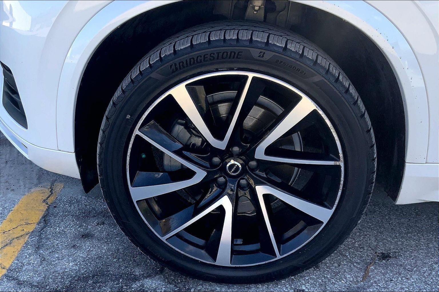 2021 Volvo XC90 Momentum