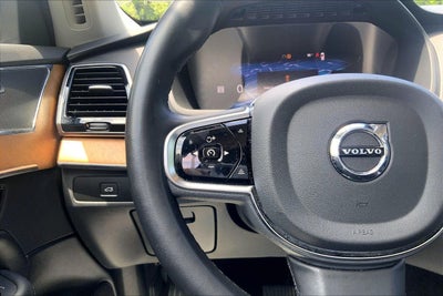 2024 Volvo XC90 Plus Bright Theme