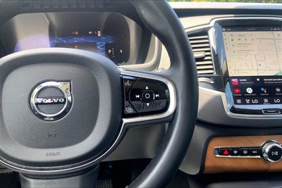 2024 Volvo XC90 Plus Bright Theme