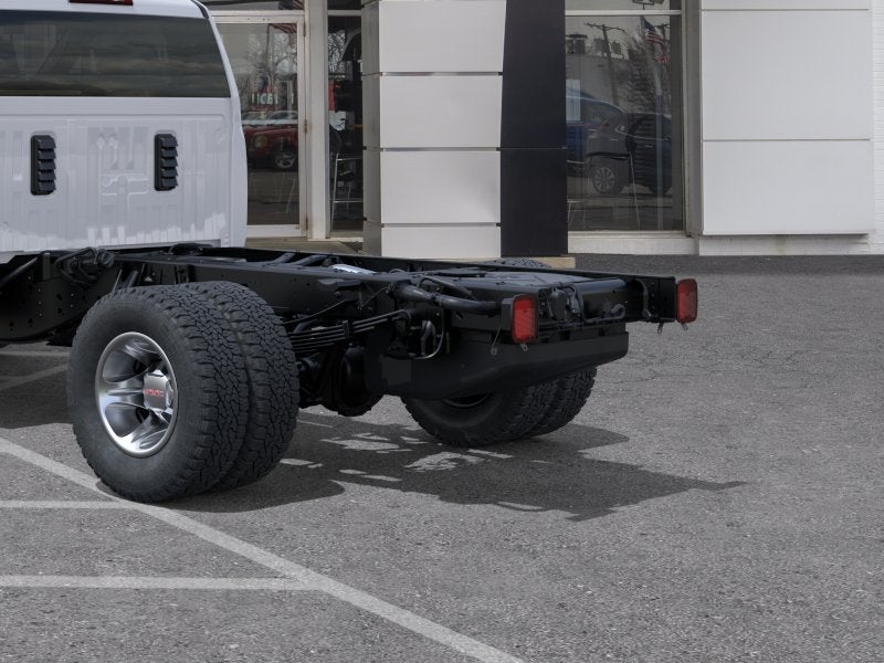 2026 GMC Sierra 3500 HD Chassis Cab Pro