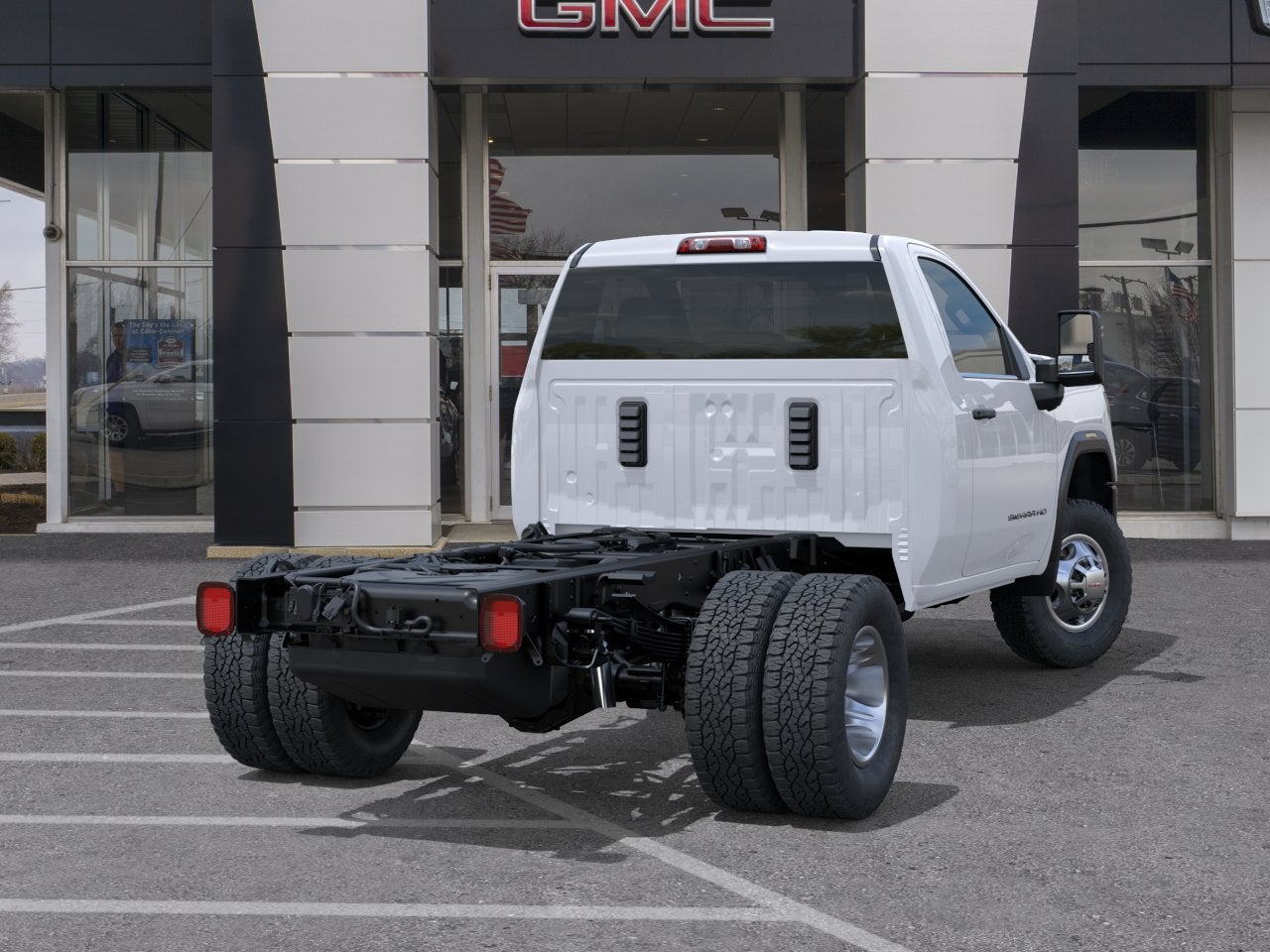 2026 GMC Sierra 3500 HD Chassis Cab Pro