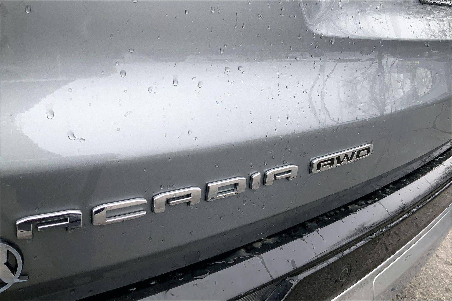 2024 GMC Acadia Denali