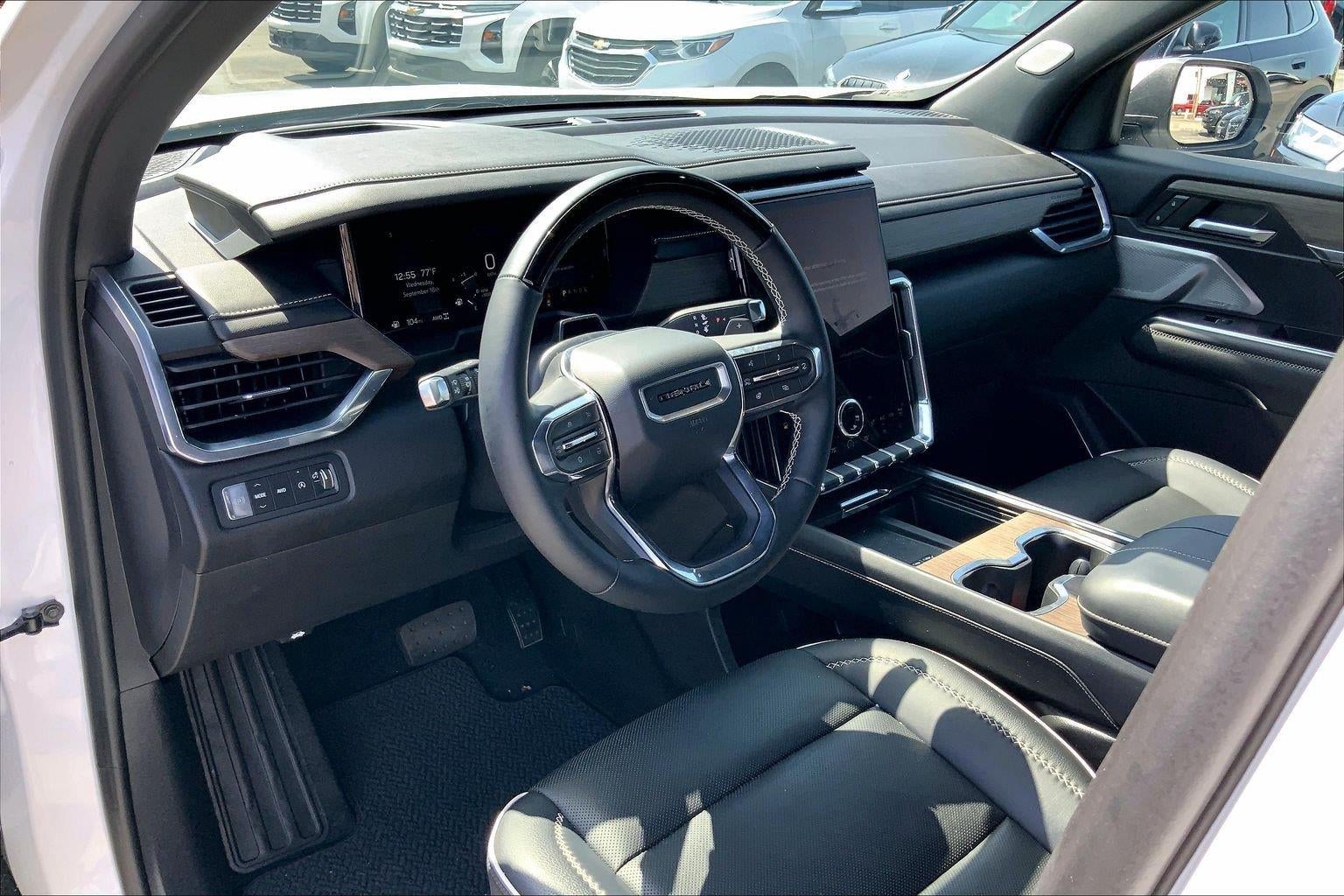 2024 GMC Acadia Denali