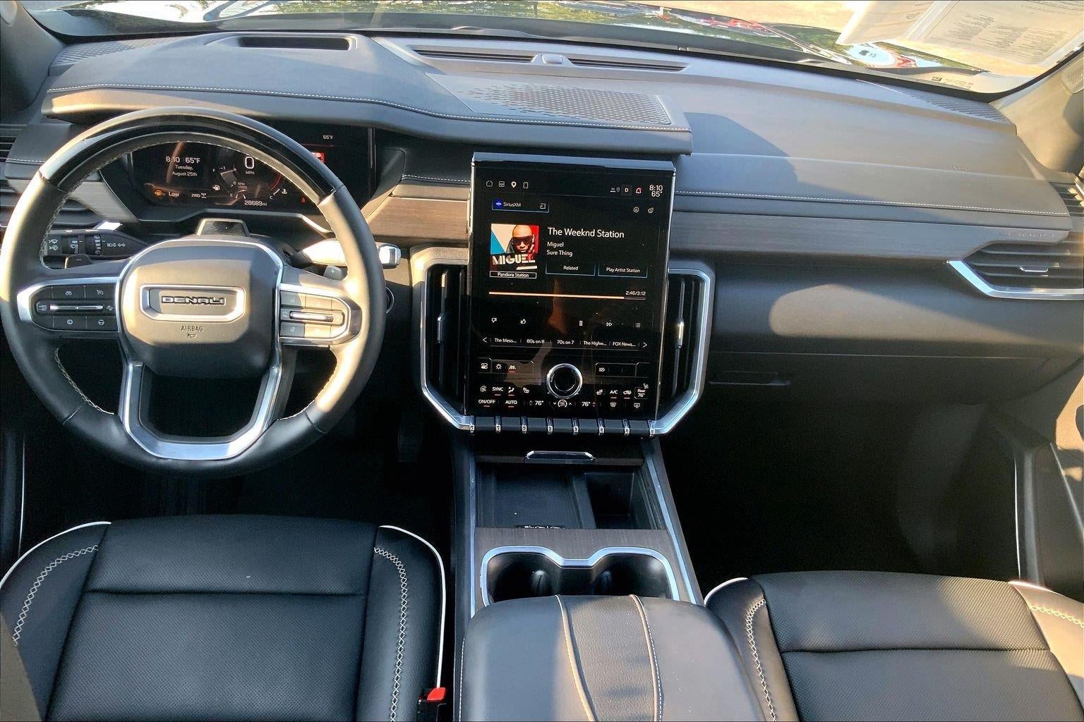2025 GMC Acadia Denali