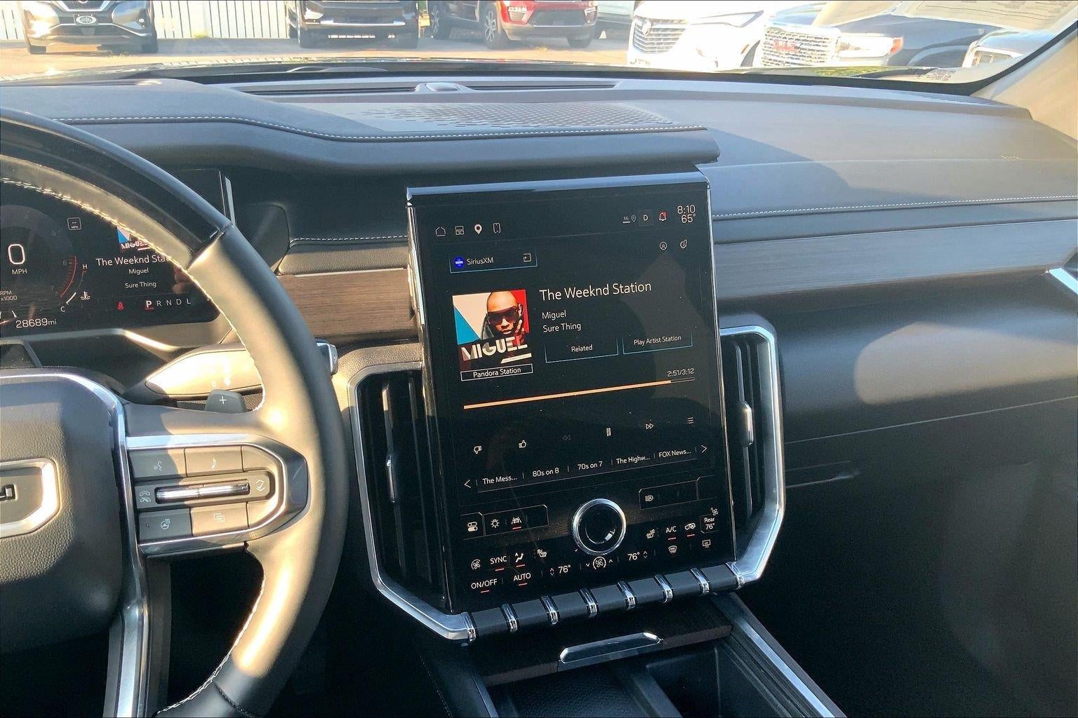 2025 GMC Acadia Denali