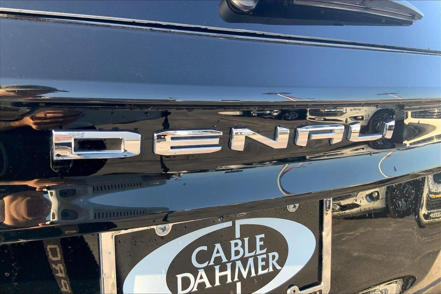 2025 GMC Acadia Denali