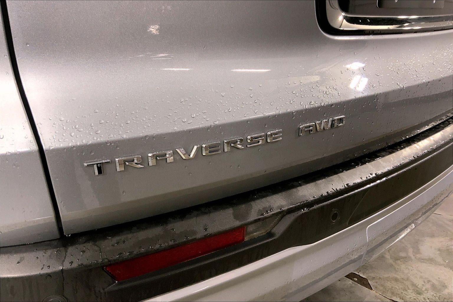 2024 Chevrolet Traverse LT