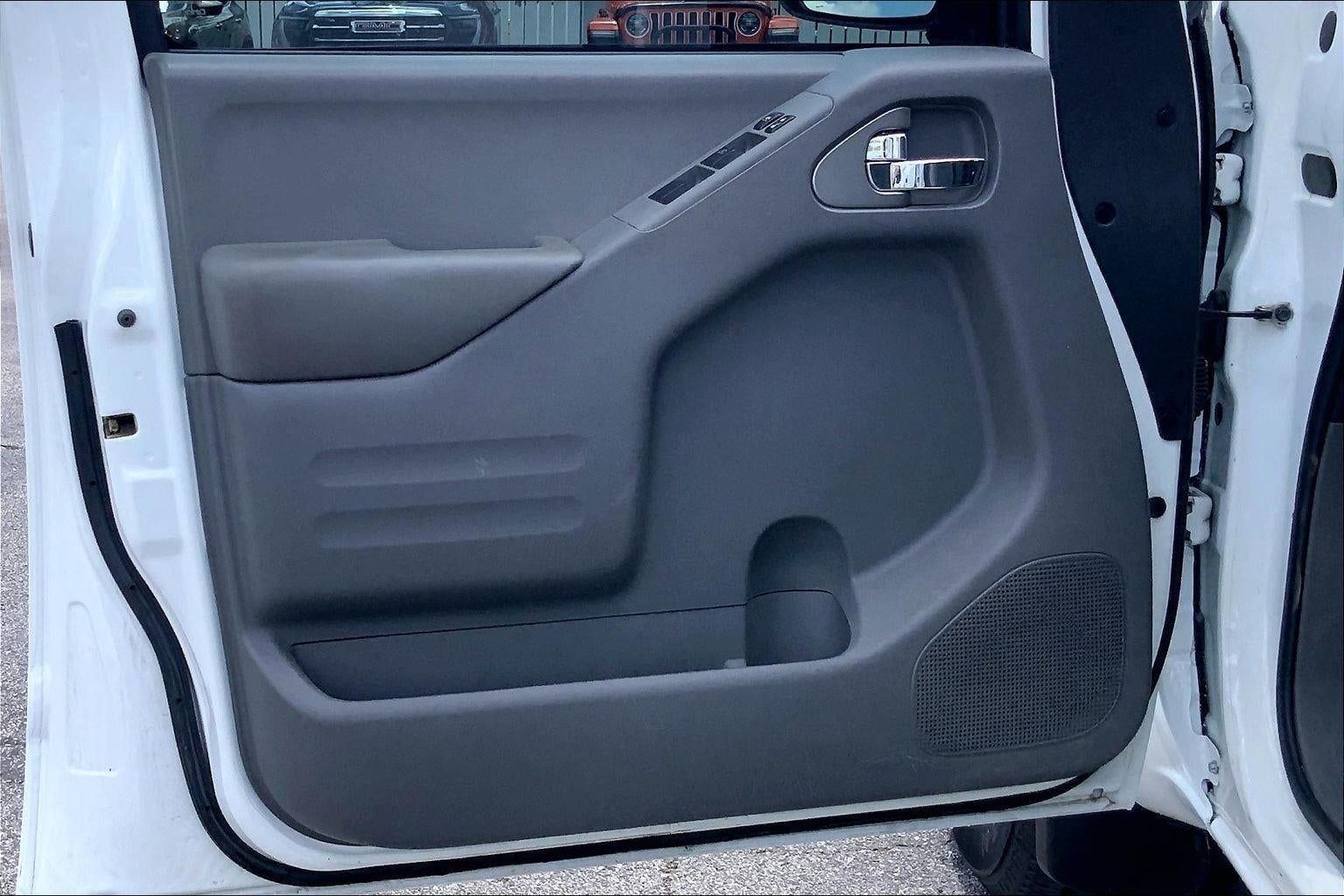 2017 Nissan Frontier SV V6
