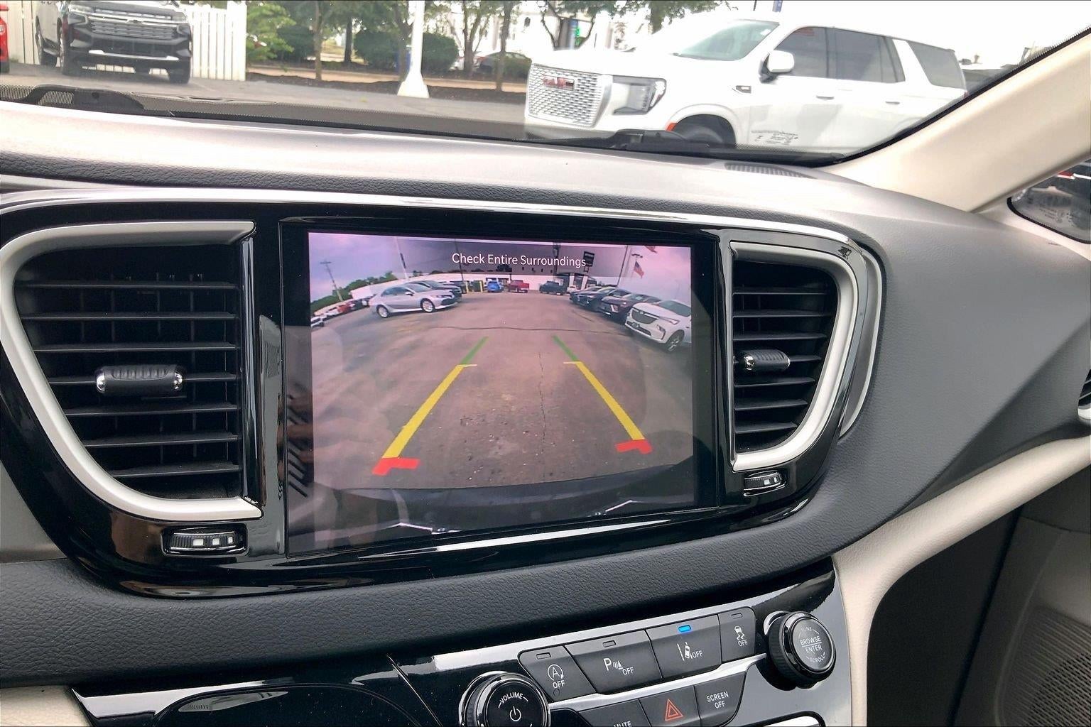 2024 Chrysler Pacifica Touring L