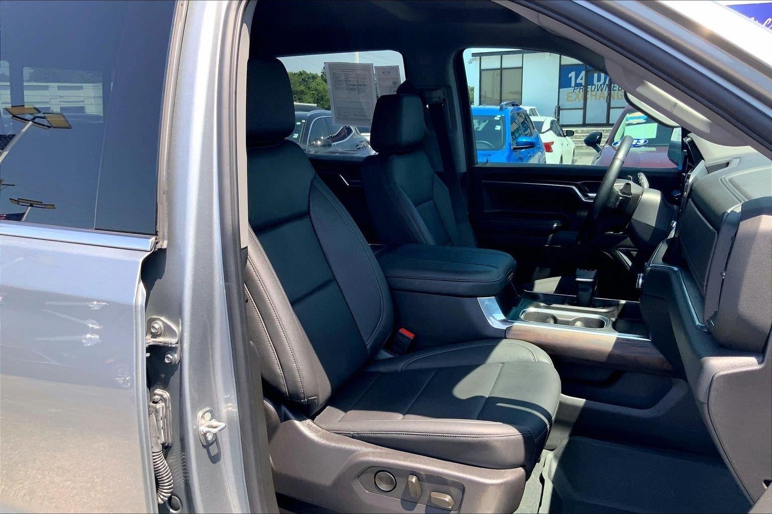 2024 GMC Sierra 1500 SLT