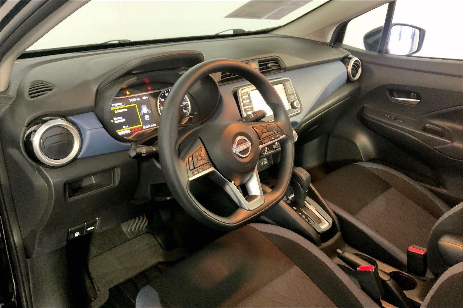 2025 Nissan Versa SV