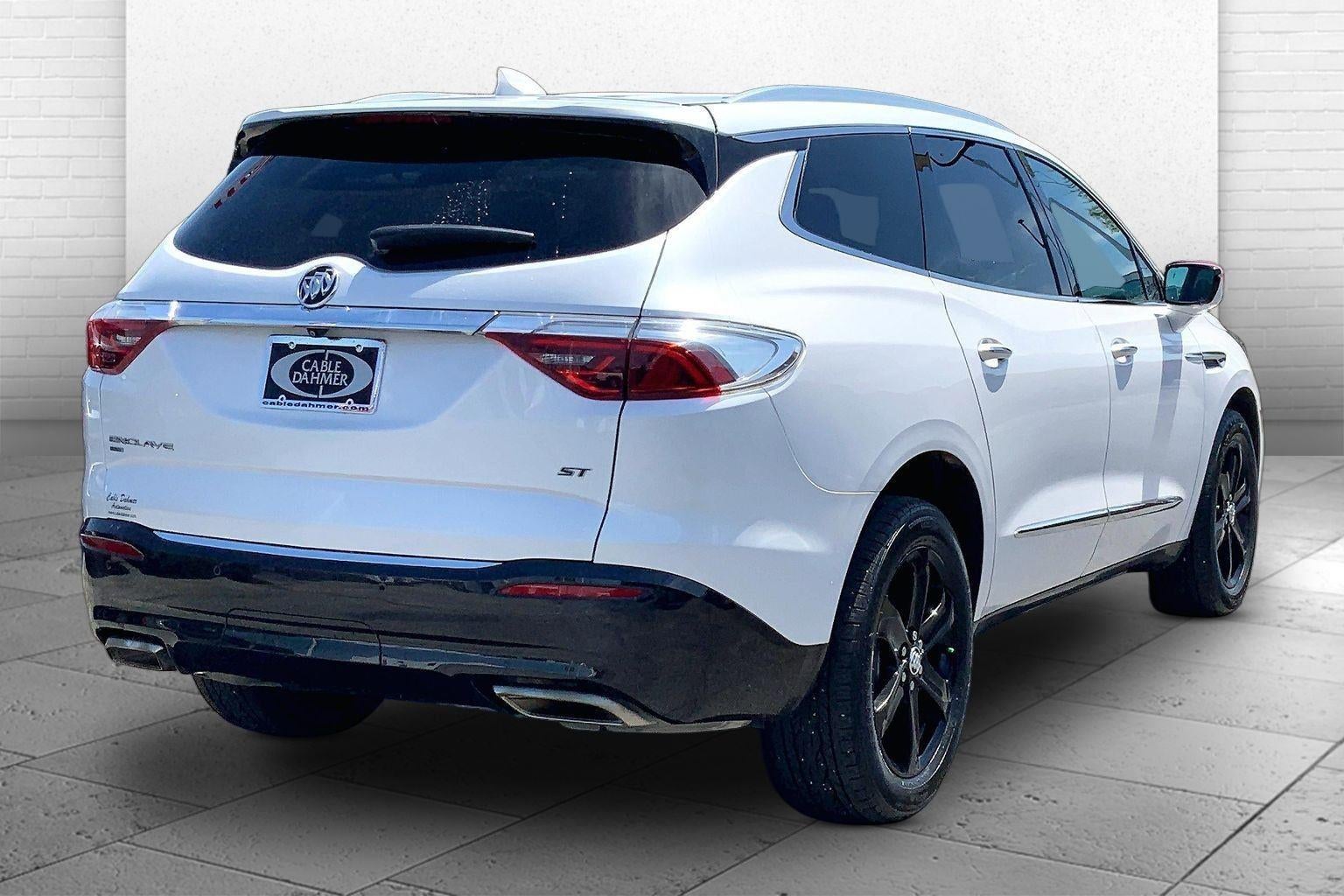 2023 Buick Enclave Essence