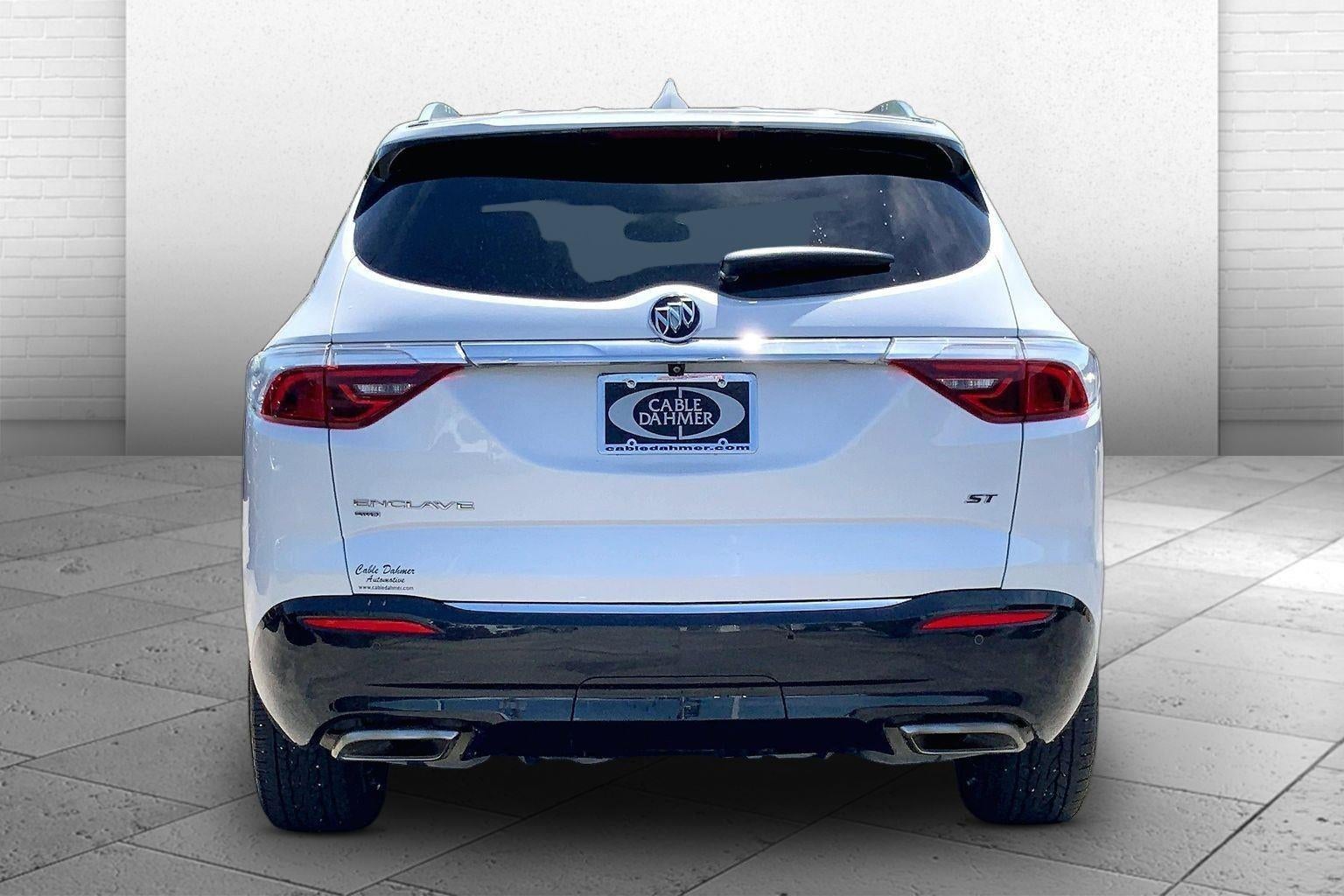 2023 Buick Enclave Essence