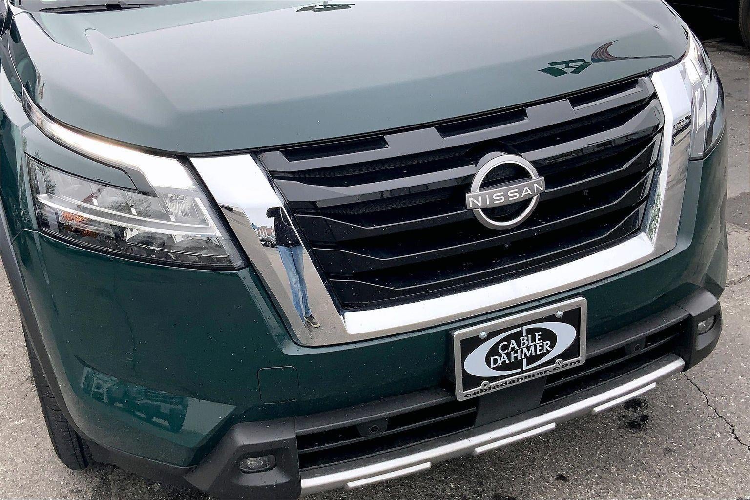 2023 Nissan Pathfinder Platinum