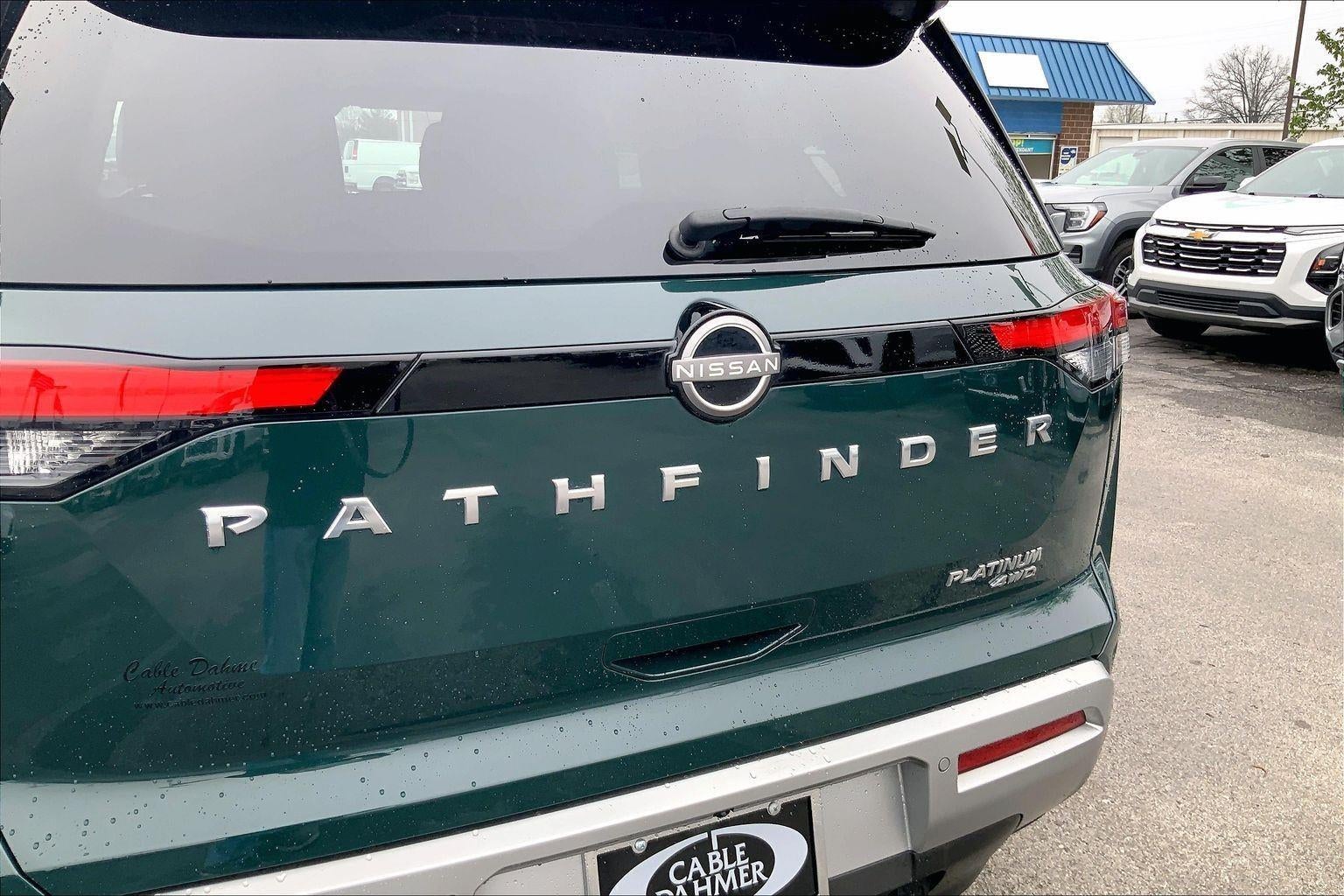 2023 Nissan Pathfinder Platinum