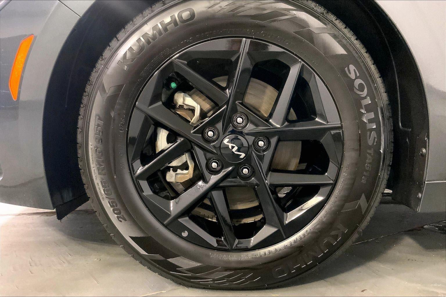 2025 Kia K5 LXS