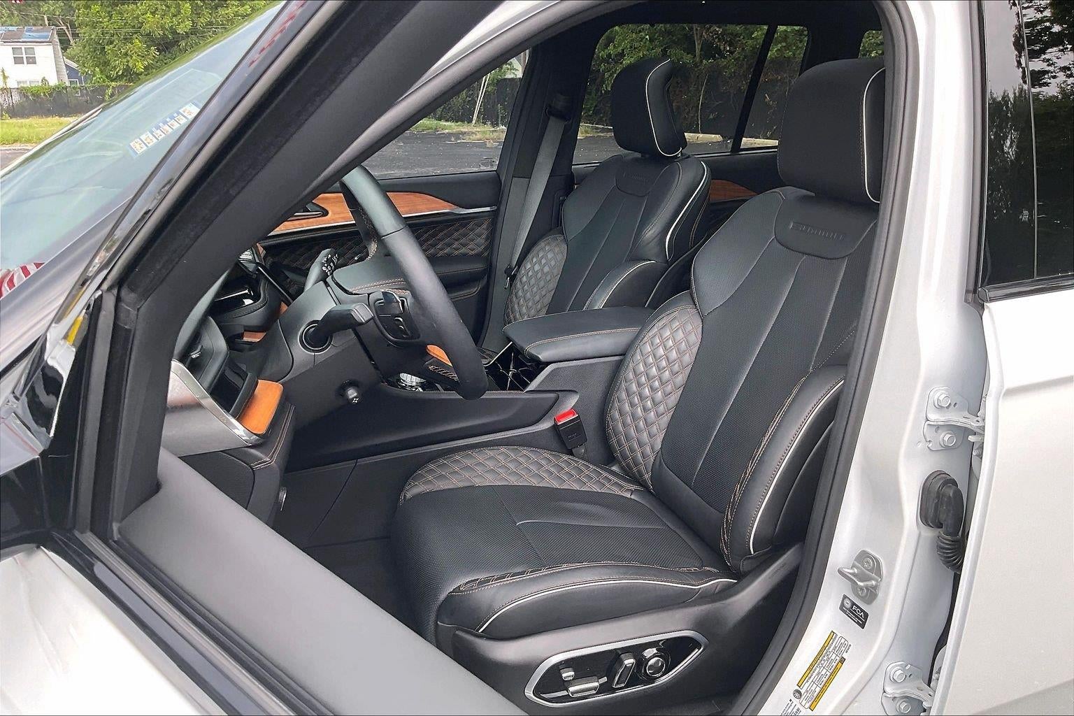 2025 Jeep Grand Cherokee Summit Reserve
