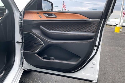 2025 Jeep Grand Cherokee Summit Reserve