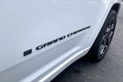 2025 Jeep Grand Cherokee Summit Reserve