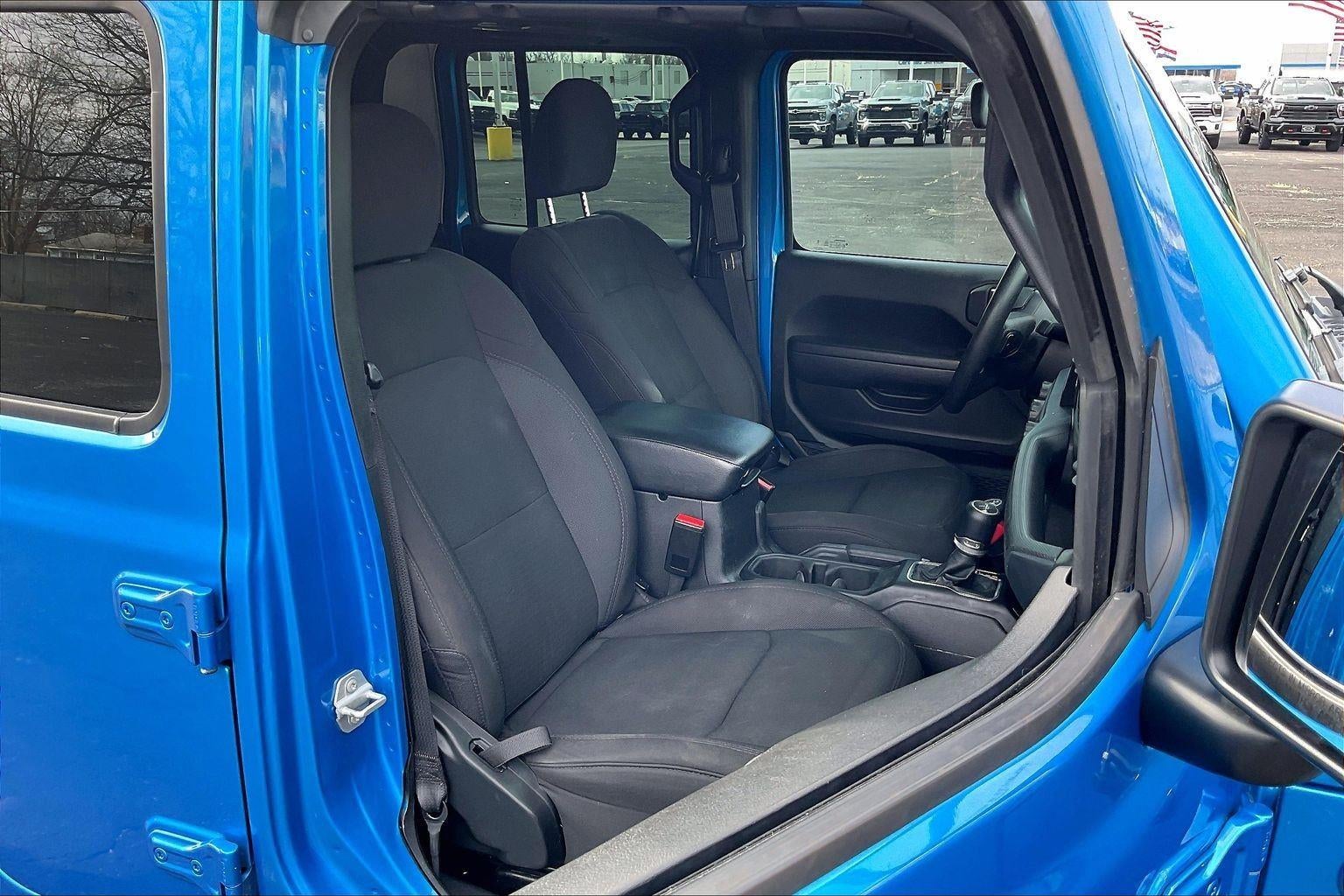 2023 Jeep Gladiator Sport