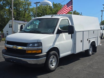2025 Chevrolet Express Cutaway 3500 1WT