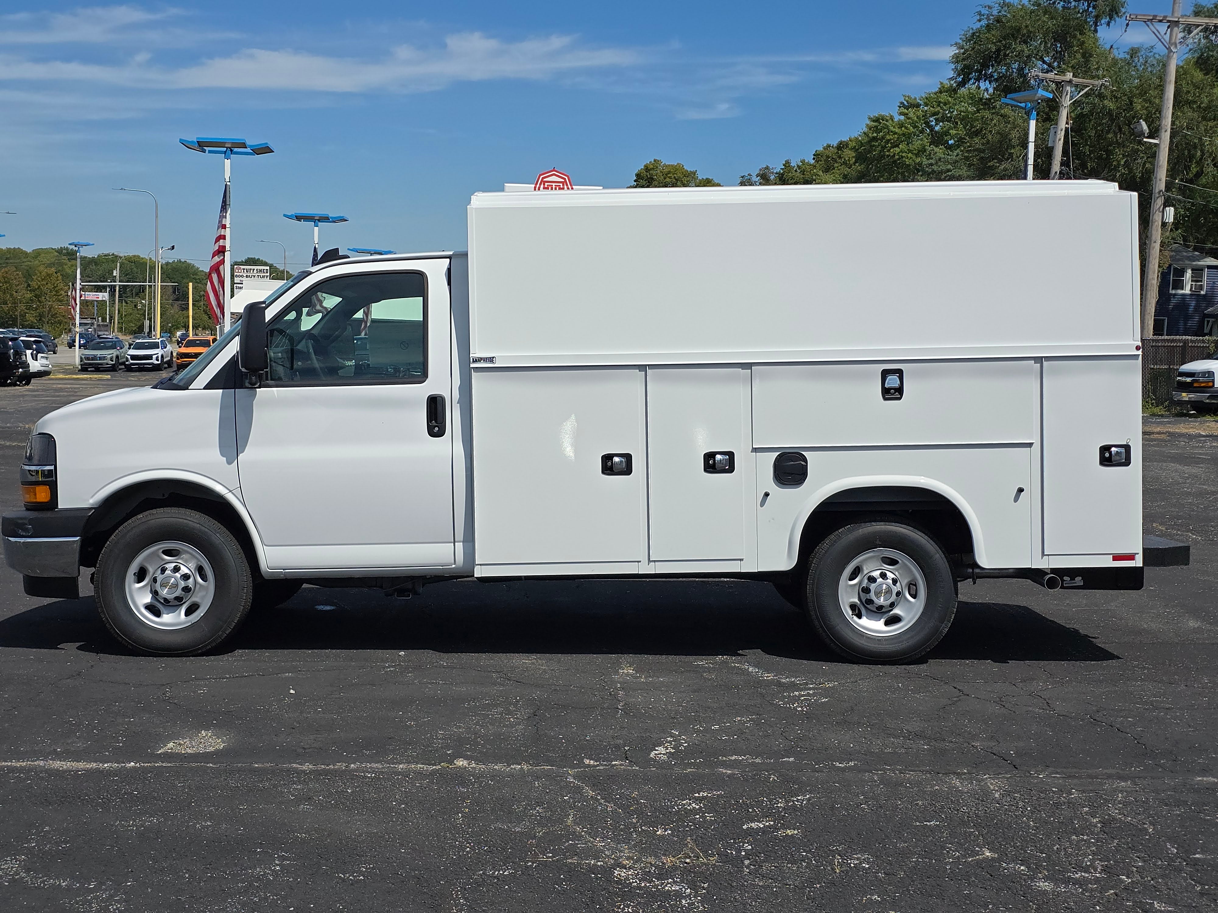 2025 Chevrolet Express Cutaway 3500 1WT