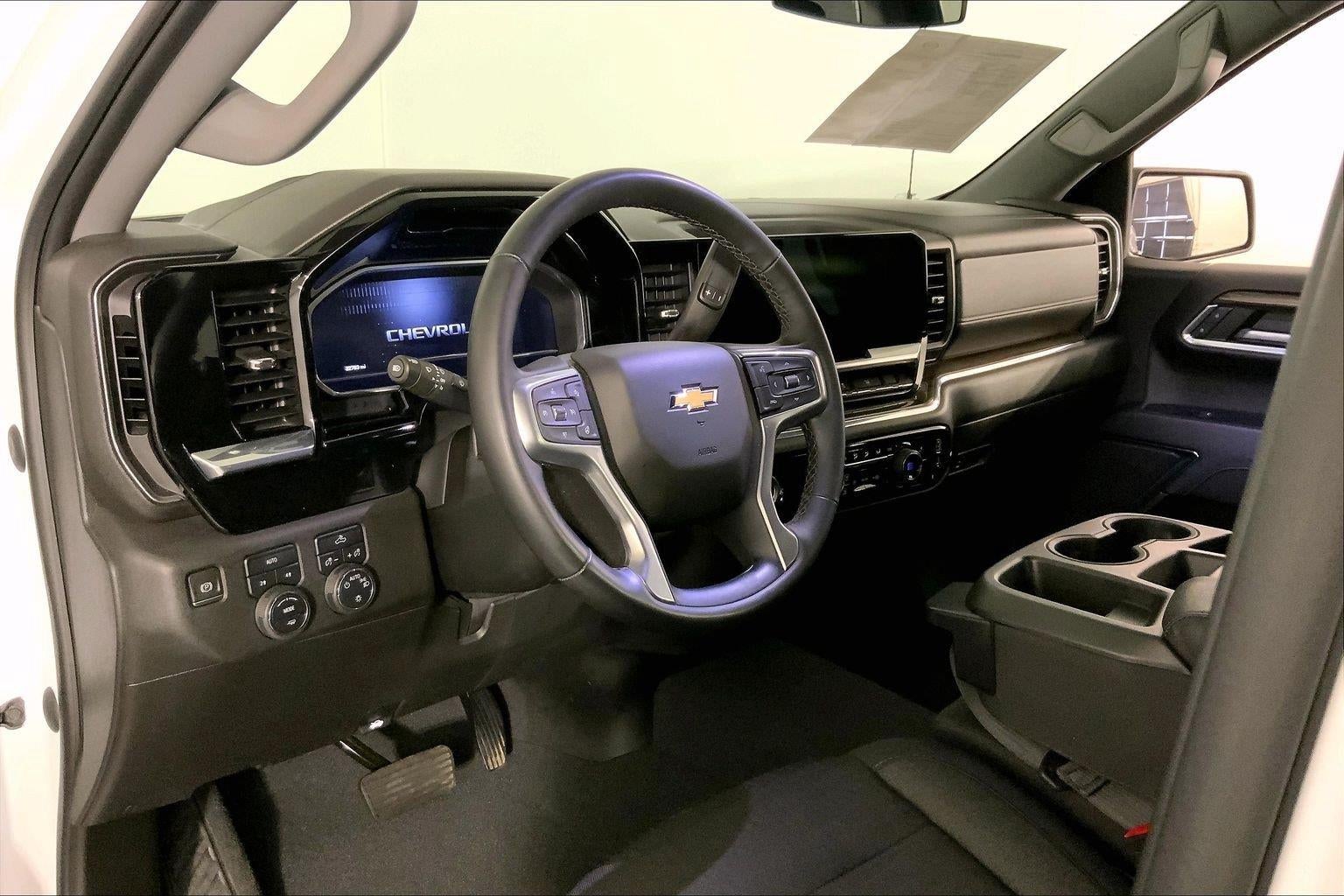2023 Chevrolet Silverado 1500 LT (2FL)