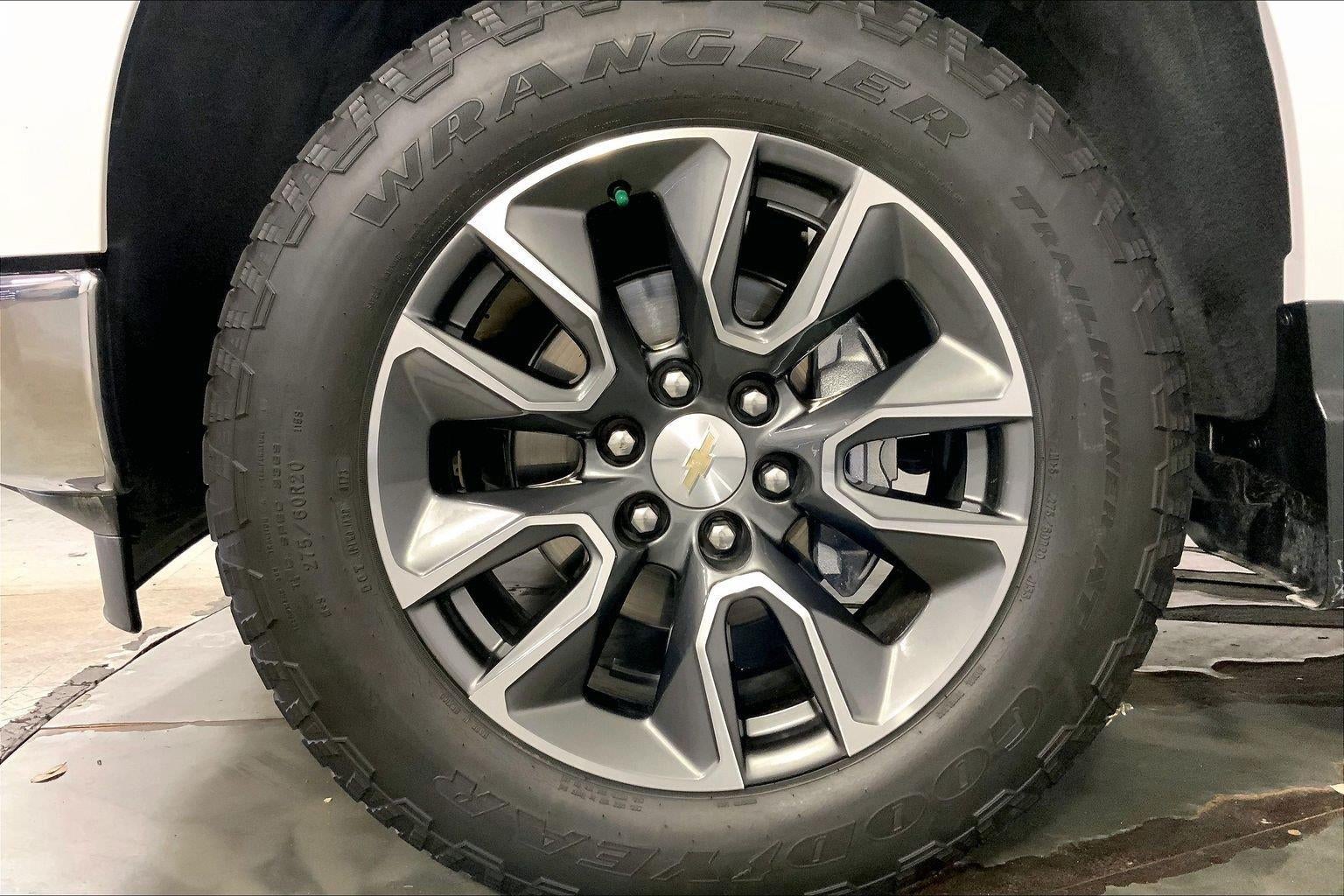 2023 Chevrolet Silverado 1500 LT (2FL)