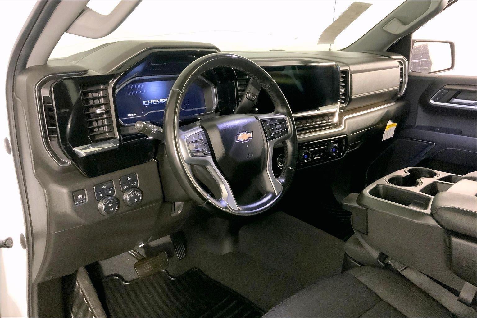 2023 Chevrolet Silverado 1500 LT (2FL)