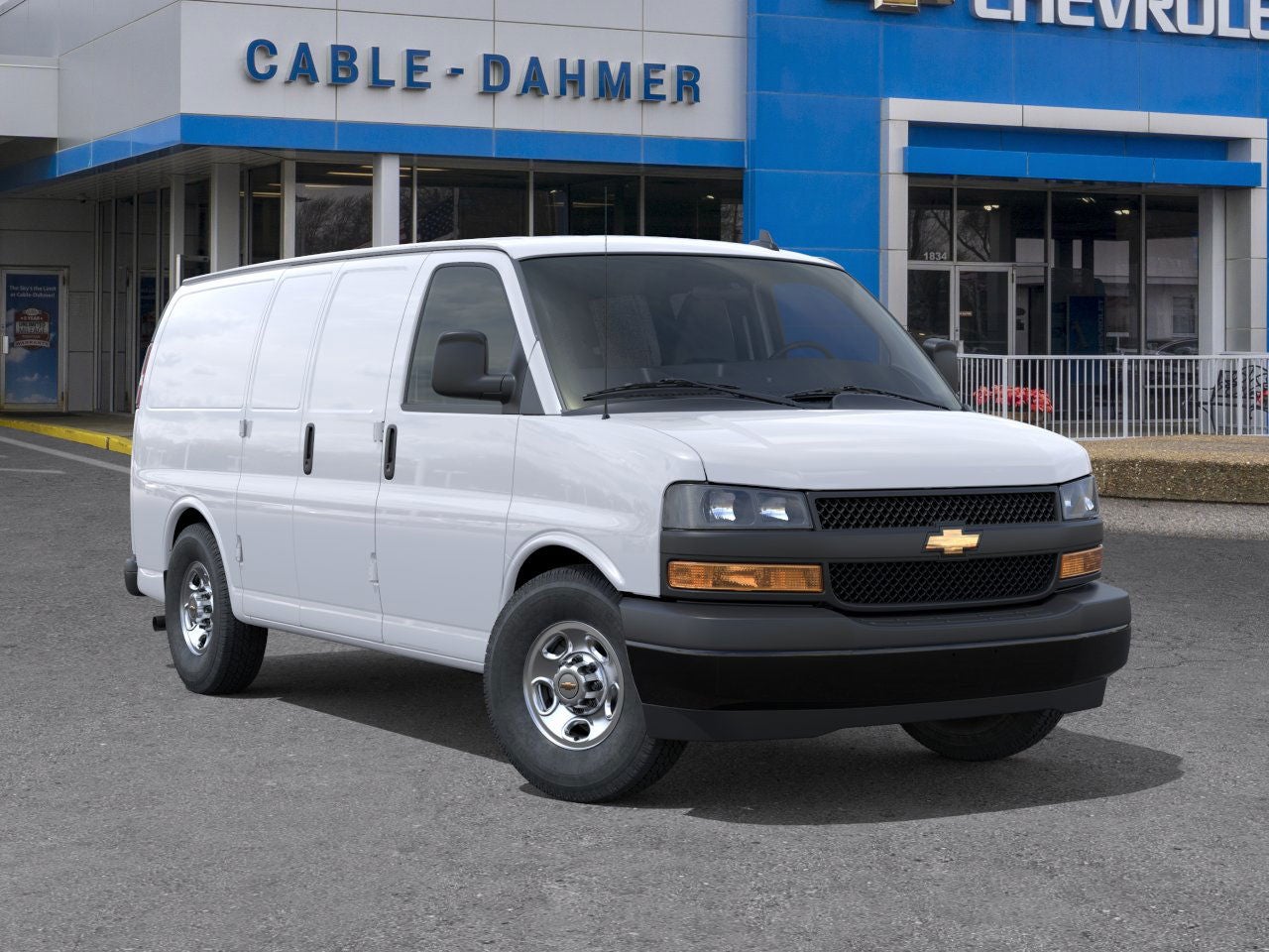 2025 Chevrolet Express Cargo WT