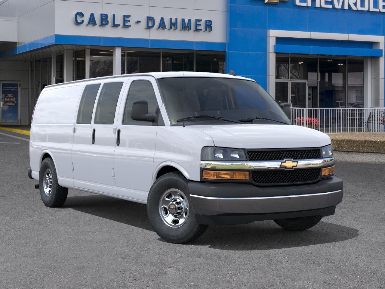2025 Chevrolet Express Cargo 3500 WT